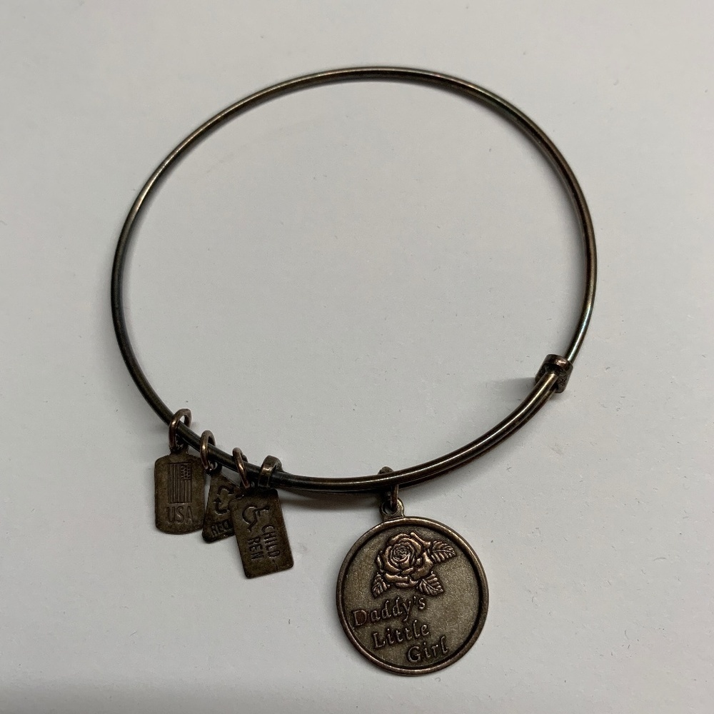 Wind & Fire Charm Bracelet Expandable Bangle Daddy's Little Girl Made In USA